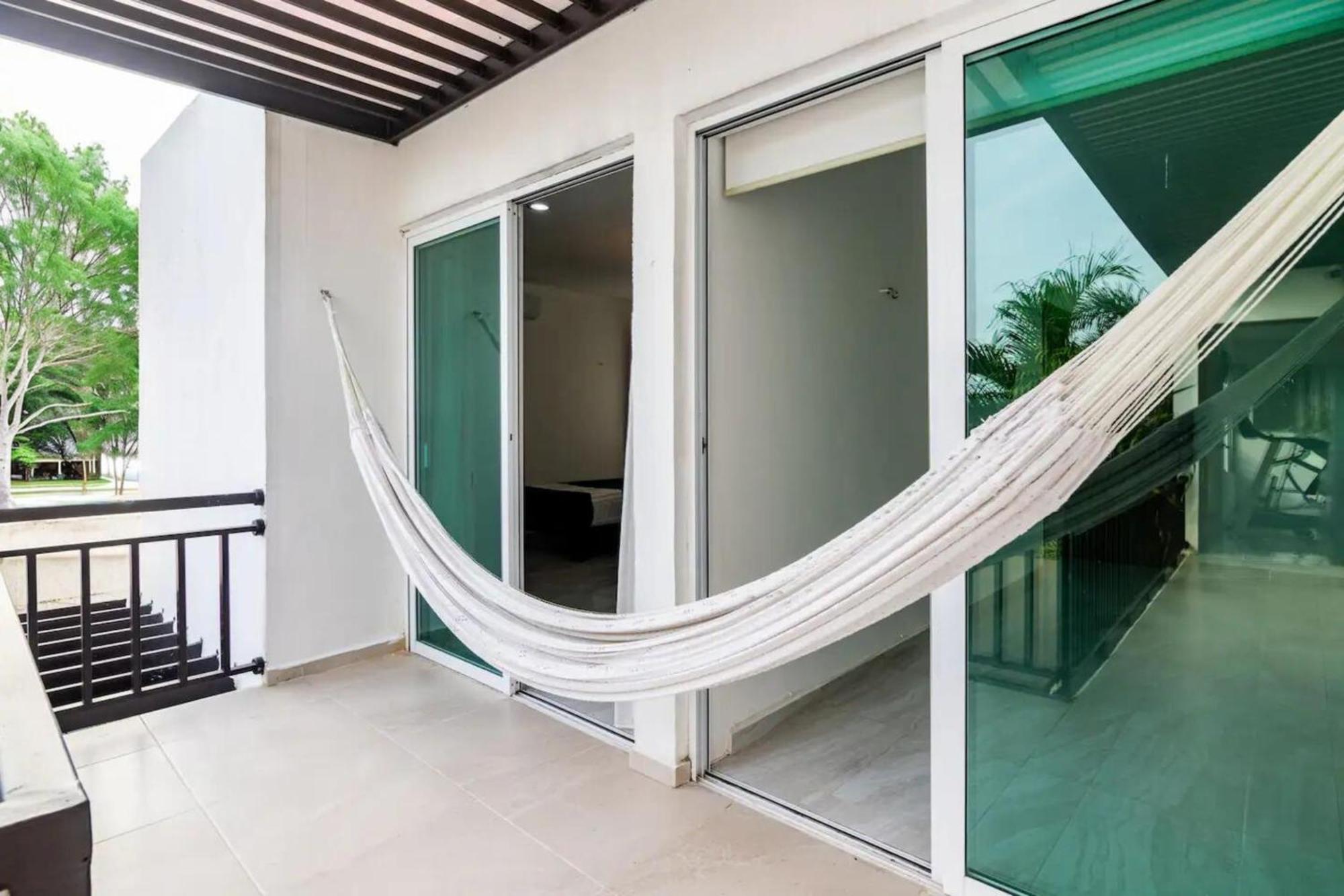 Villa Moderna Con Alberca, Gimnasio Y Cochera Mérida Exterior foto