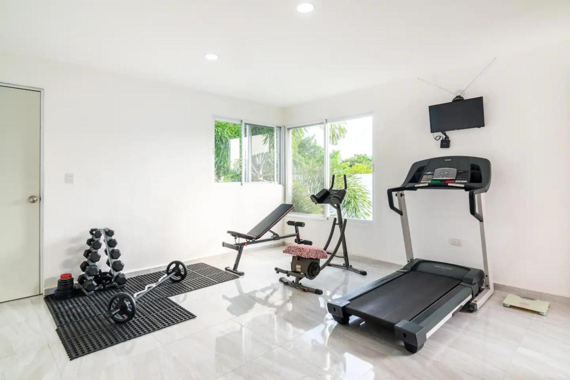 Villa Moderna Con Alberca, Gimnasio Y Cochera Mérida Exterior foto